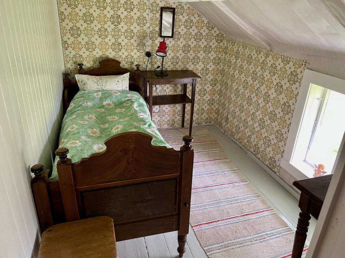 Grandmothers Cosy Farmhouse Fredvang 外观 照片